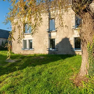 https://kervarch-ancienne-maison-de-ferme-a-5-km-de-la-mer.inbrittany.com